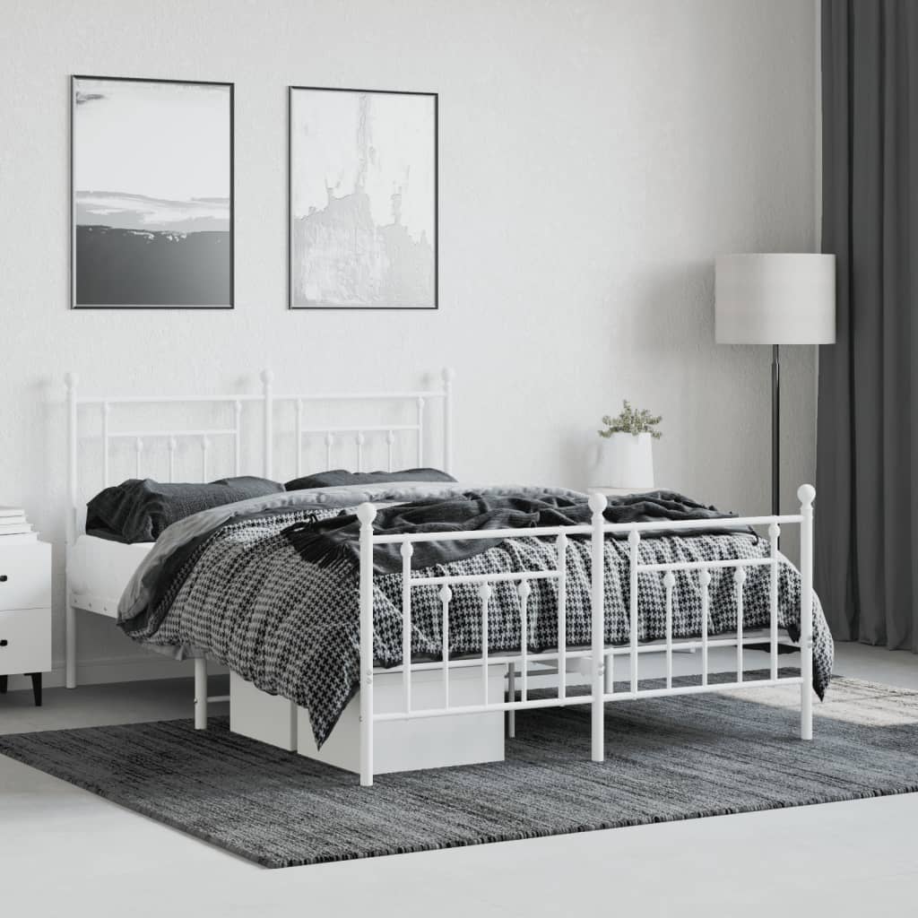 Sengeramme i metall med hode- og fotgavl hvit 140x200 cm