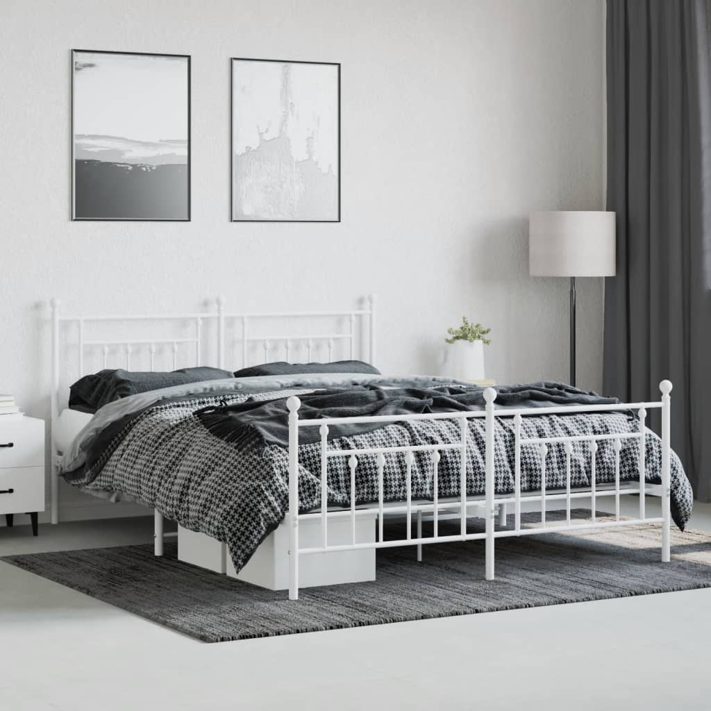 Sengeramme i metall med hode- og fotgavl hvit 183x213 cm