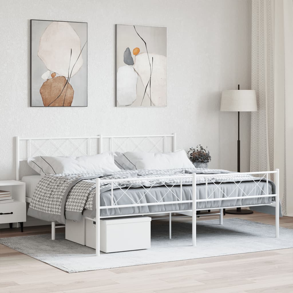 Sengeramme i metall med hode- og fotgavl hvit 183x213 cm