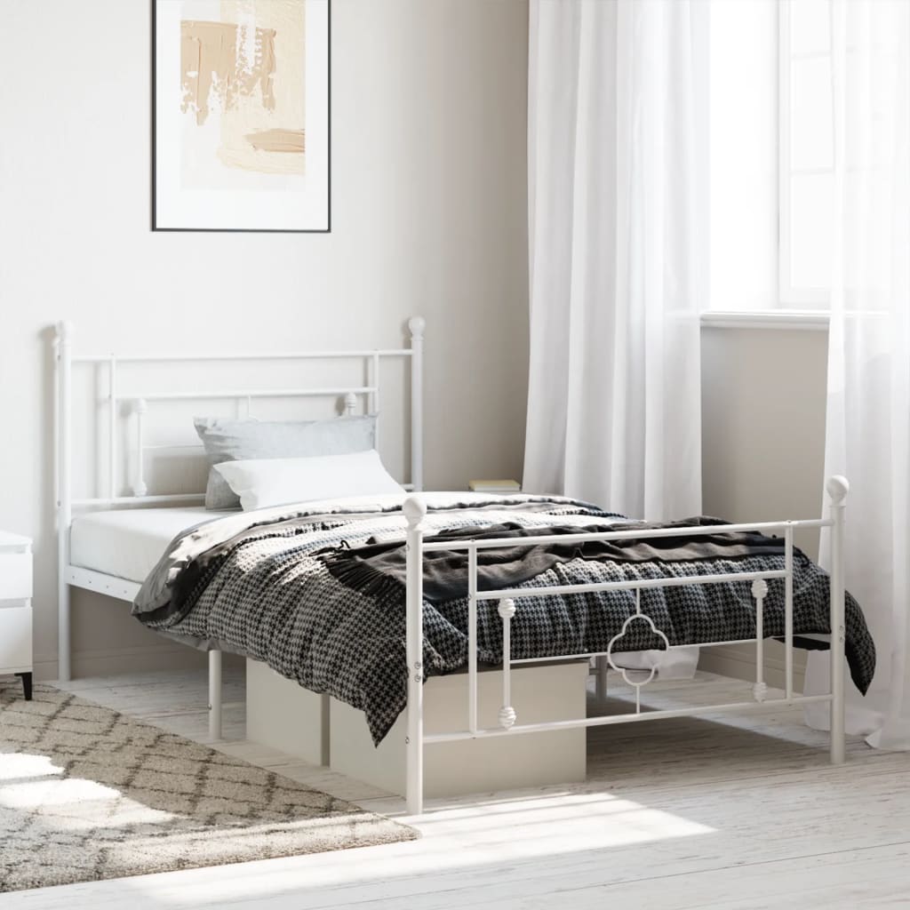 Sengeramme i metall med hode- og fotgavl hvit 107x203 cm