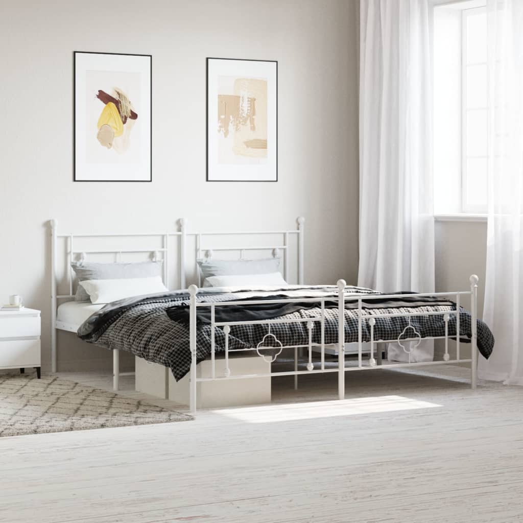 Sengeramme i metall med hode- og fotgavl hvit 183x213 cm