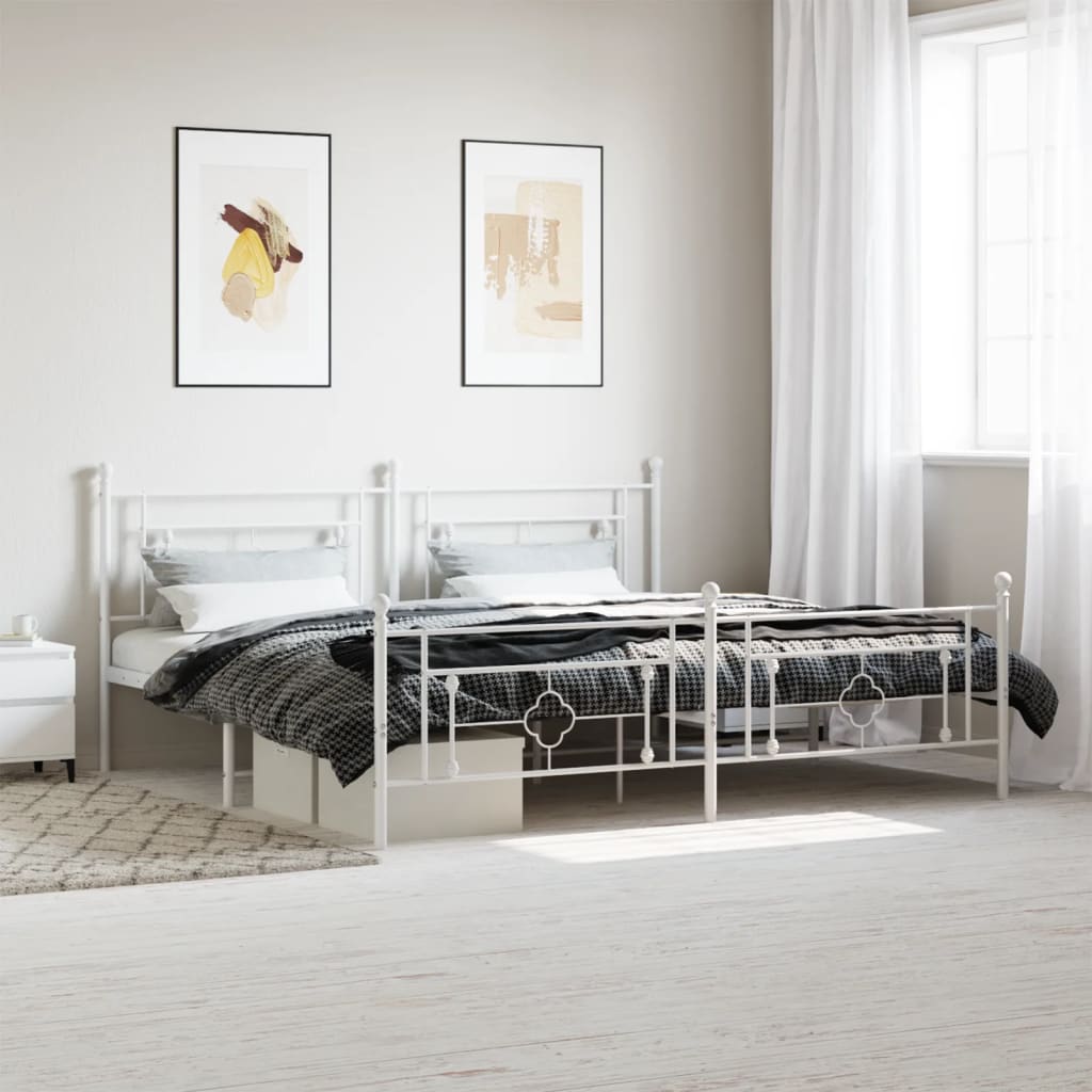 Sengeramme i metall med hode- og fotgavl hvit 200x200 cm