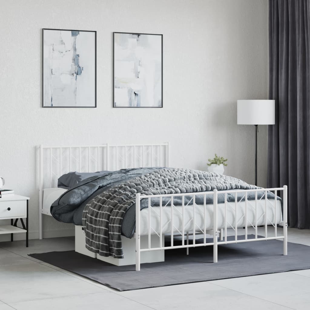 Sengeramme i metall med hode- og fotgavl hvit 135x190 cm
