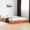 LED-sengeramme voksbrun 135x190 cm heltre furu